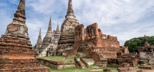 One Day Trip to Ayutthaya, the old city near the city